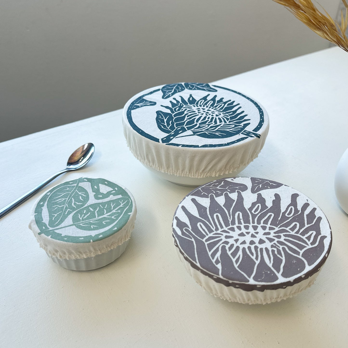 Set of 3 Small Variety Dish Covers 9, 12,17 cm / 3.5, 4.5, 7in blue-green prints