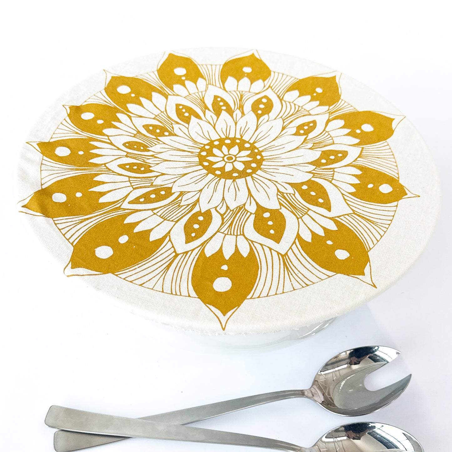 Halo Dish and Bowl Cover Extra Large | Edible Flowers Print