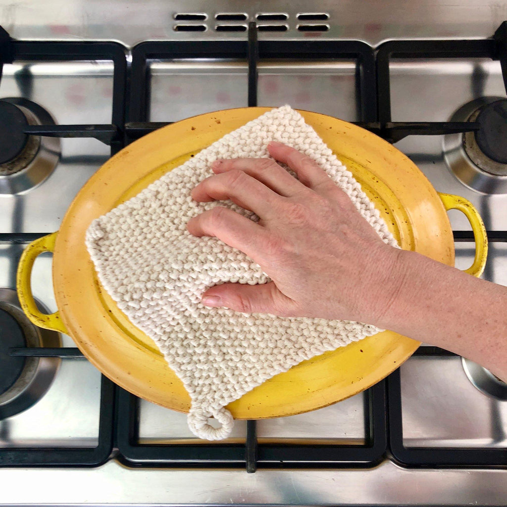 Simple Pot Holder | simply amazing heat resistance - SpazaStore